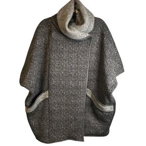 Shannon Passero Gray Tweed Cape Sweater Coat with Contrast Trim L/XL Cozy Soft